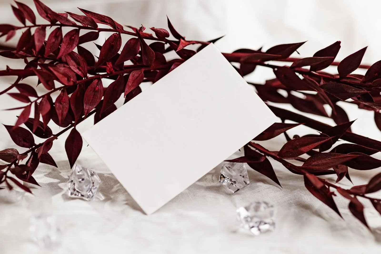 How to Choose Paper for Wedding Invitations